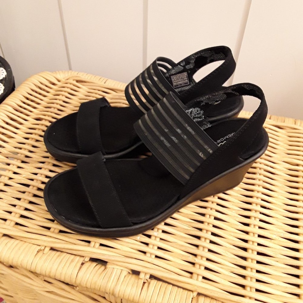 Skechers memory foam sandals